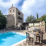Petropoulakis Tower 4* Gythio