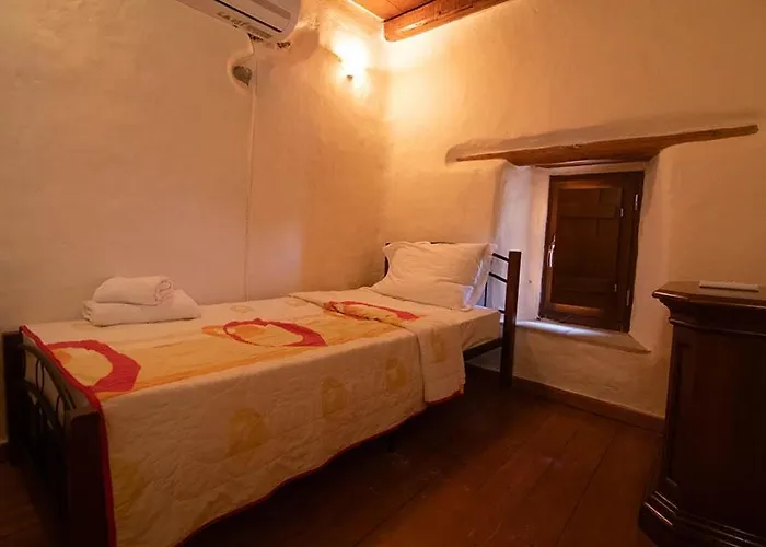 Petropoulakis Tower 4* Gythio