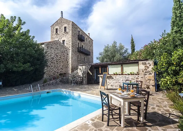 Petropoulakis Tower 4* Gythio