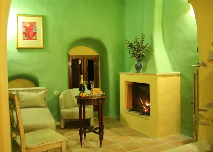 Petropoulakis Tower فندق 4*